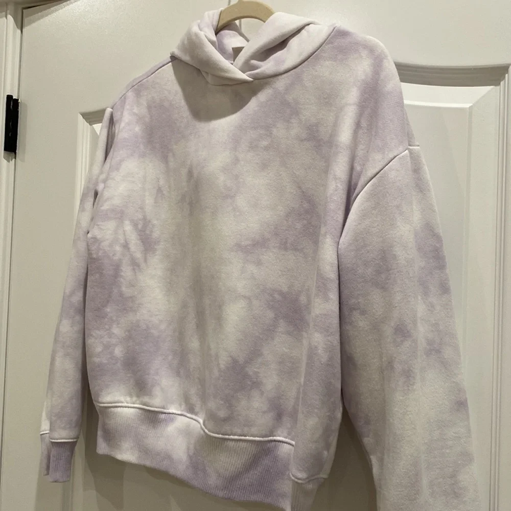 A New Day cropped hoodie - Picture 2 of 5